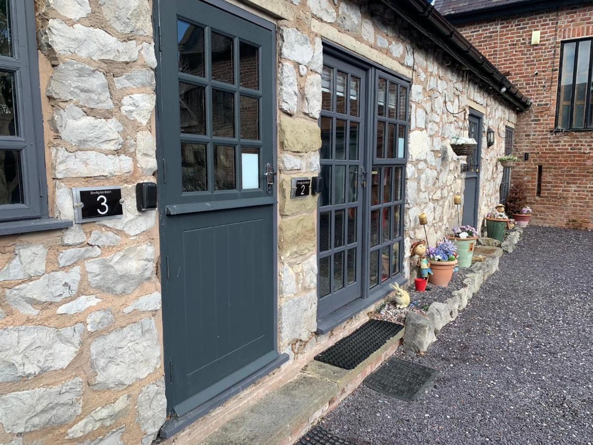 Dwylig Isa Holiday Cottages Rhuddlan Bagian luar foto
