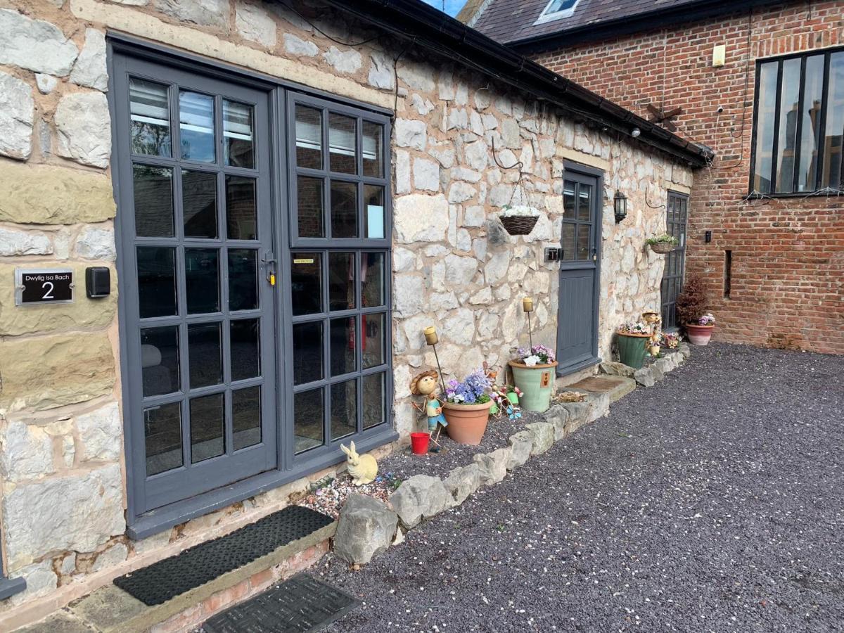 Dwylig Isa Holiday Cottages Rhuddlan Bagian luar foto