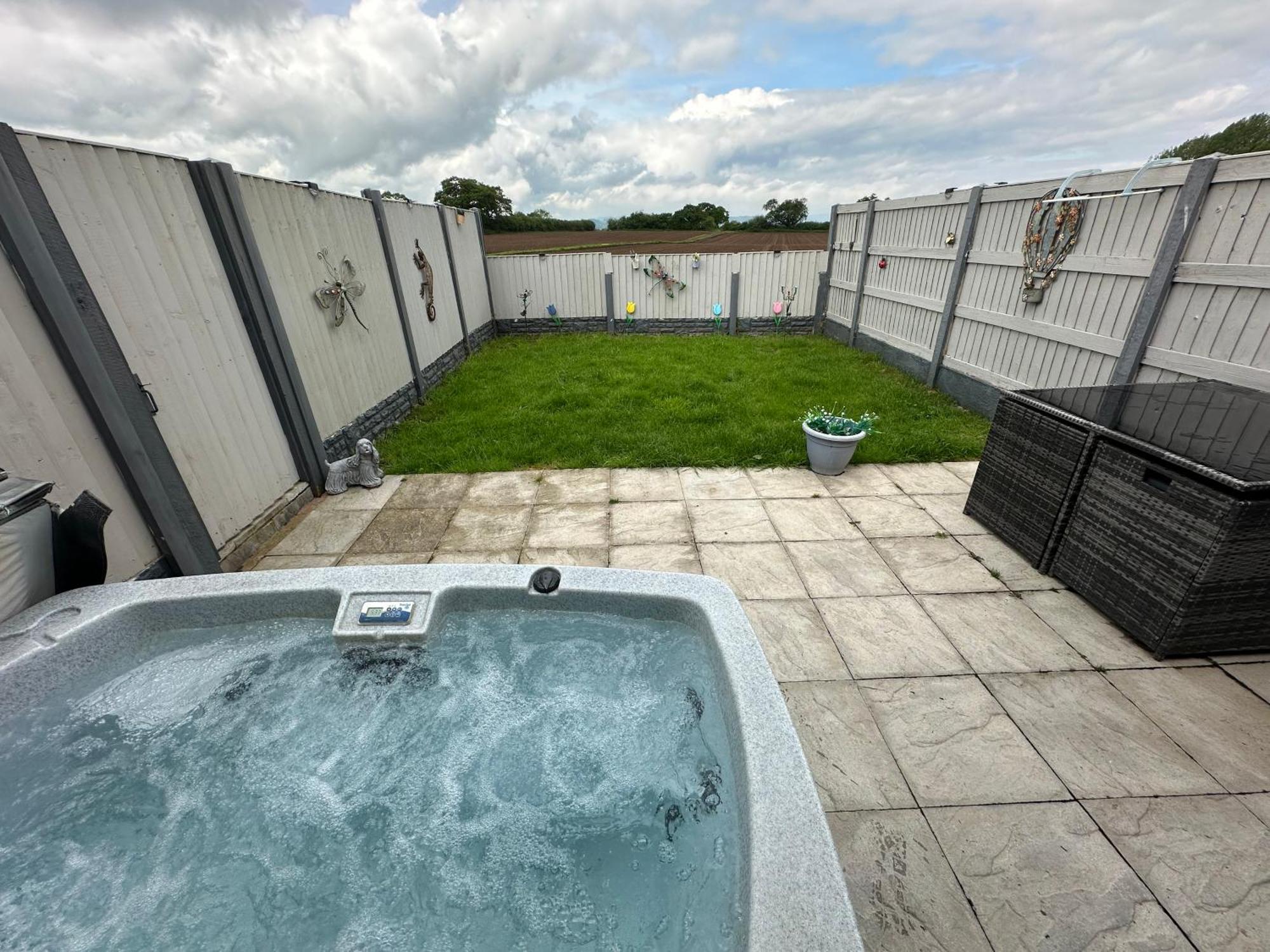 Dwylig Isa Holiday Cottages Rhuddlan Ruang foto
