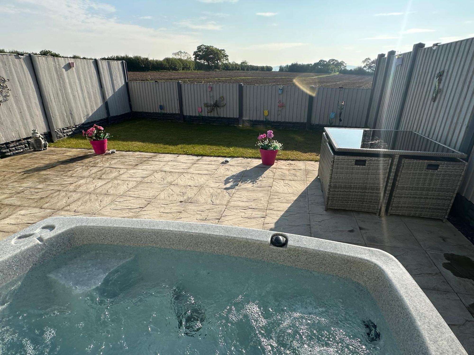 Dwylig Isa Holiday Cottages Rhuddlan Ruang foto