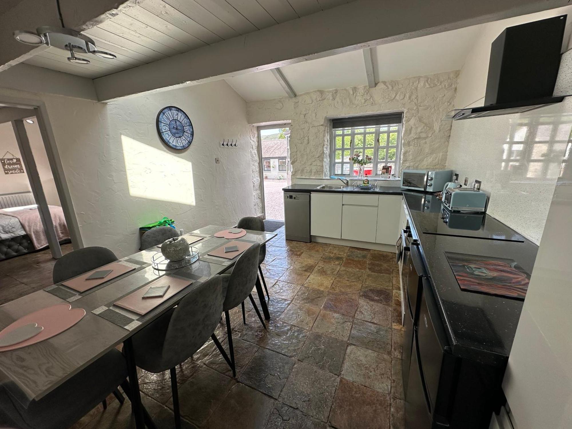 Dwylig Isa Holiday Cottages Rhuddlan Bagian luar foto